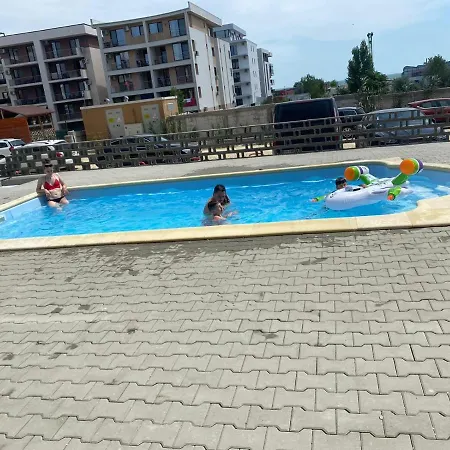 Daire Apartament Ioana *
